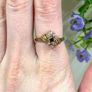 10k Yellow Gold and Sapphire Vintage Ring Size 7